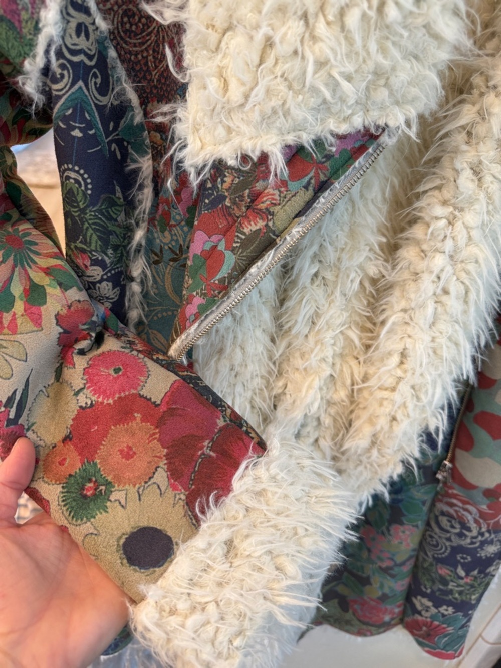 Johnny Was Multicolor Floral Patchwork BIYA Coat with Cream Faux-Shearling - Picture 5 of 10
